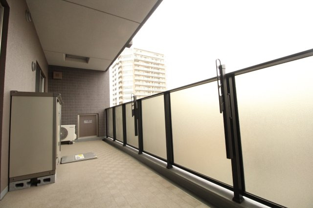 【バルコニー】