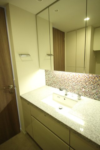 【独立洗面台】