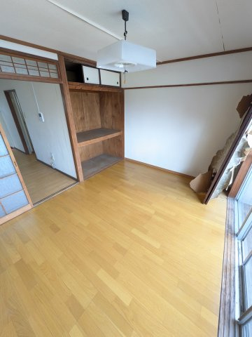 日吉第3コーポB棟の居間・リビング