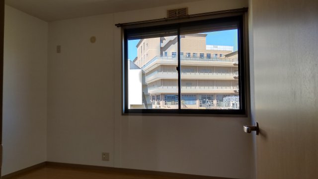 高知市朝倉戊のアパートの洋室|※2023年撮影