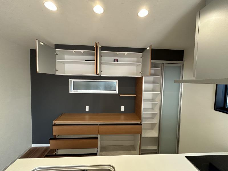 一宮しなね　中古戸建　（築浅物件）の収納|カップボード