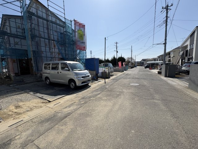 【前面道路含む現地写真】 | 熊谷市久下1丁目　新築戸建　全10棟　3号棟