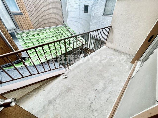 丸川貸家（西側）のバルコニー