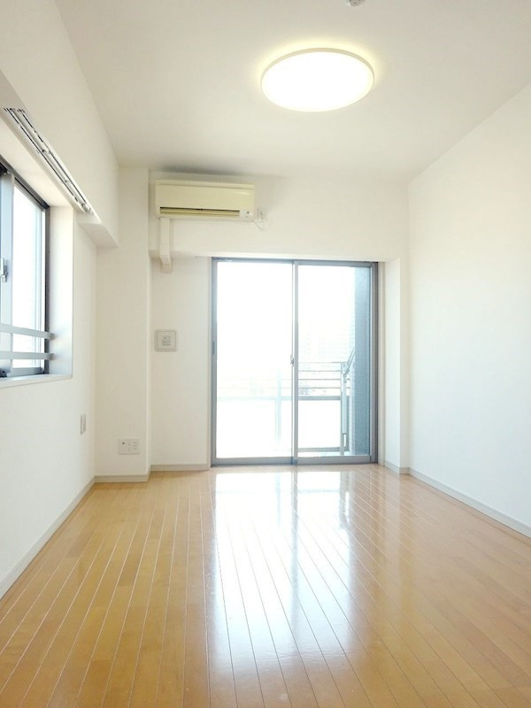 ヴィータローザ南砂町の居間・リビング