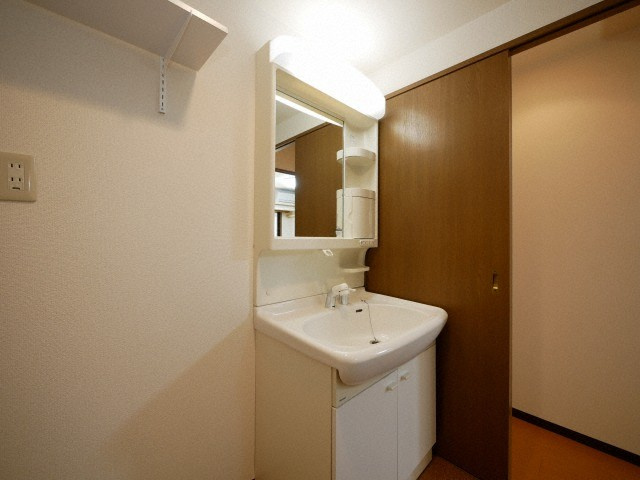 大阪市淀川区西宮原２丁目の賃貸マンションの洗面所