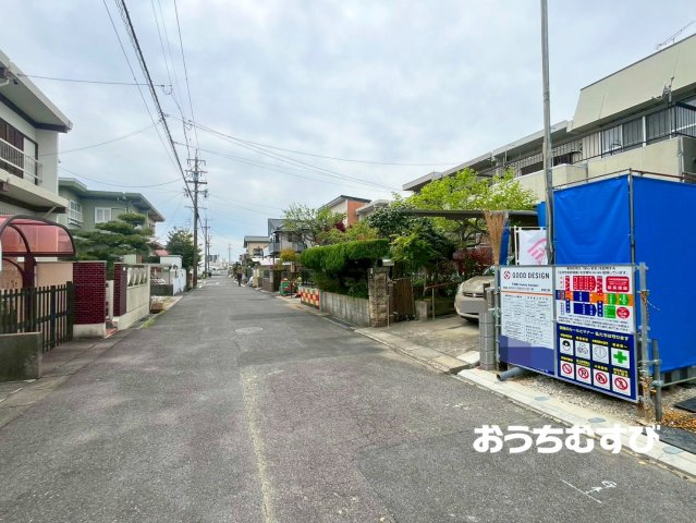 尾張旭市南新町中畑(全1棟)の前面道路含む現地写真