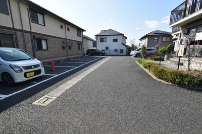 【駐車場】 | ラフィネ壱弐番館