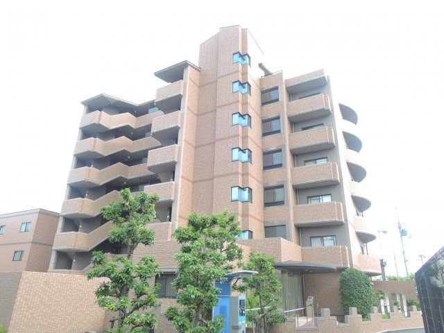 アルフォルスエムの外観