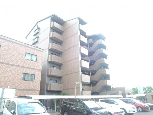 アルフォルスエムの外観