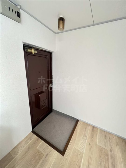 【玄関】 | 葵コーポ | 玄関です