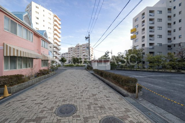 二色二丁目店舗の洋室