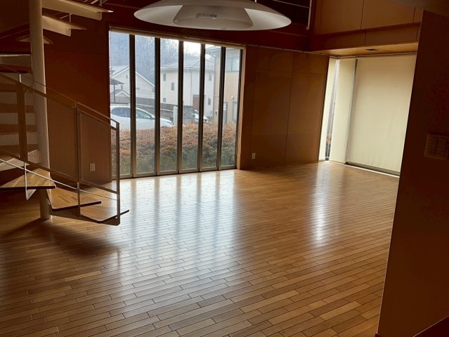 堤1丁目一般住宅の居間・リビング