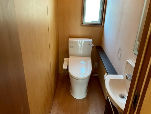 堤1丁目一般住宅のトイレ