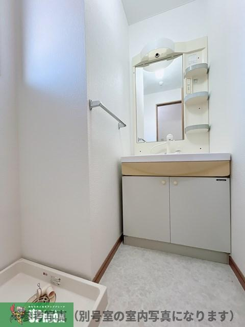 Century21の洗面所