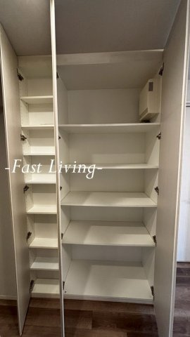 クラッシィハウス神田錦町の収納