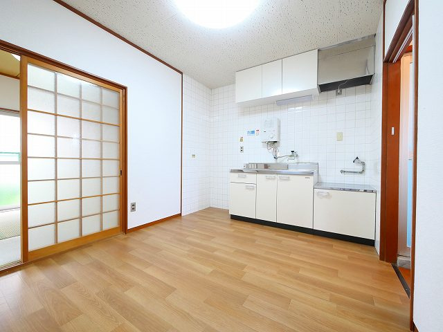 三輪マンションの内装