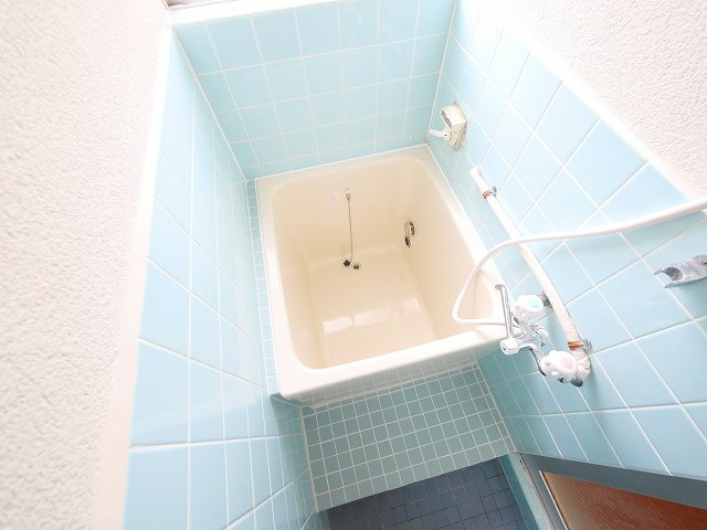 三輪マンションの浴室