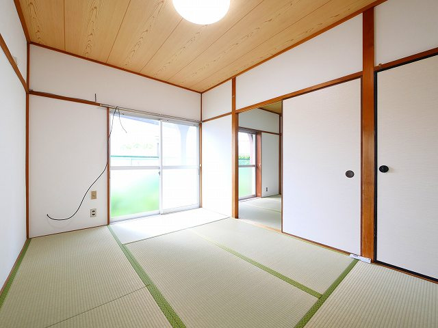 三輪マンションの和室
