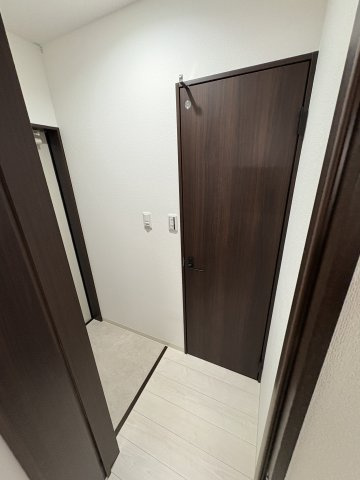 パークス長岡京の玄関
