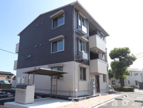 クリークレイン南高江の外観