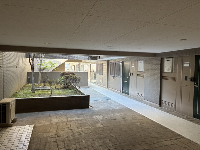 グローリア初穂宮崎台のその他共用部分|3F共用廊下