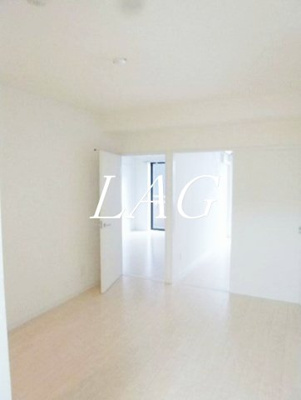 【居間・リビング】 | クリダイマンション | 洋室のお部屋です。