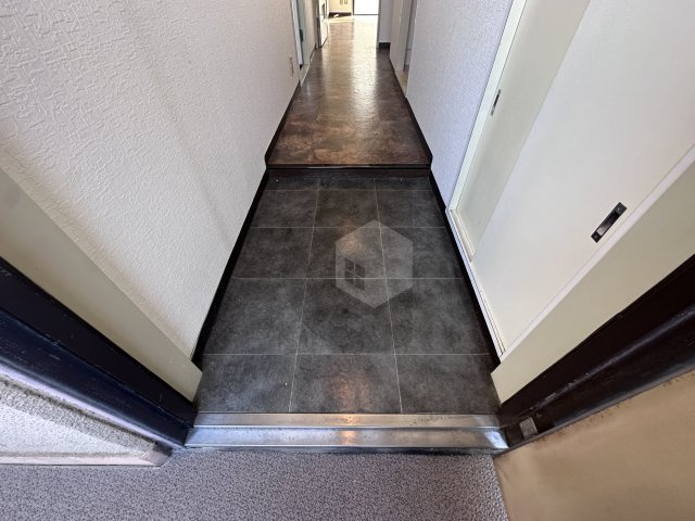 ハイマート新喜多の玄関