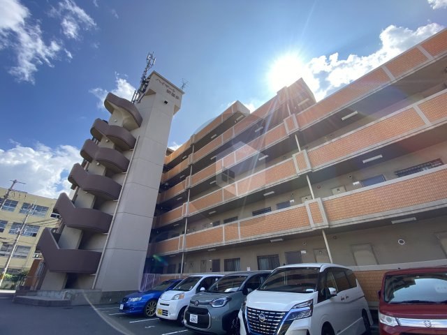 ハイマート新喜多の外観