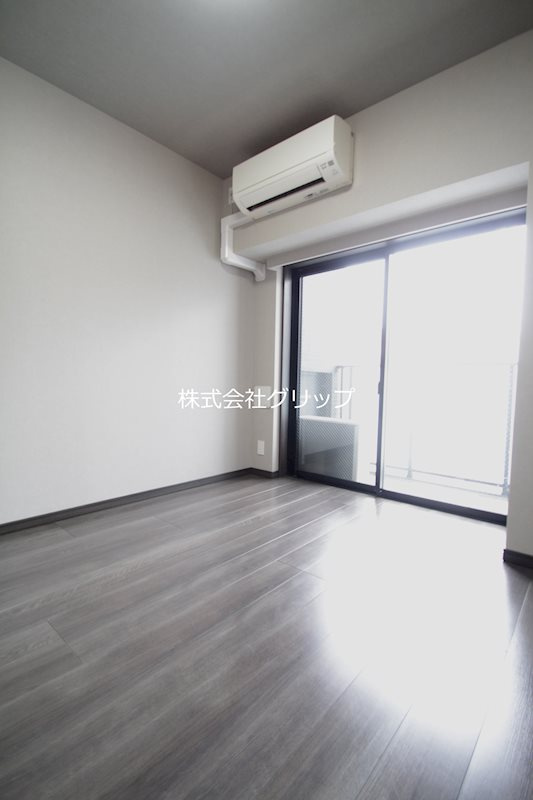 Le'a横濱ヴィヴァーチェの洋室