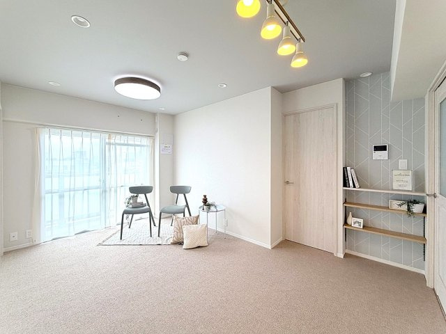 サンライフ本山の居間・リビング