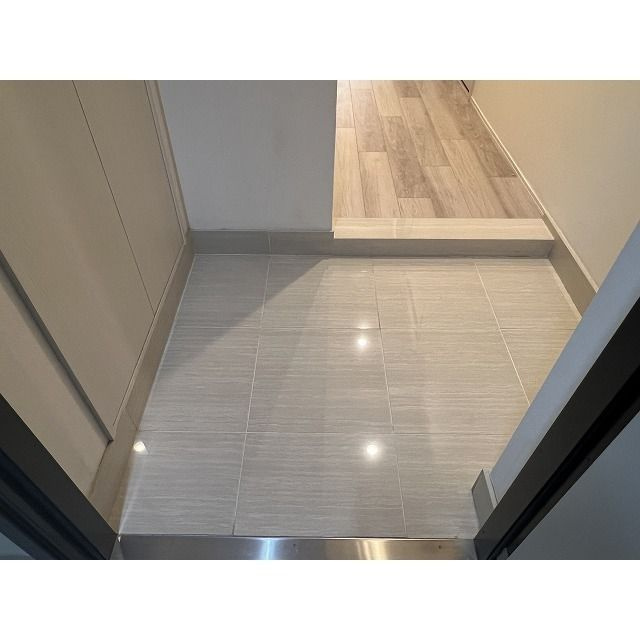 シャンボール白金の玄関