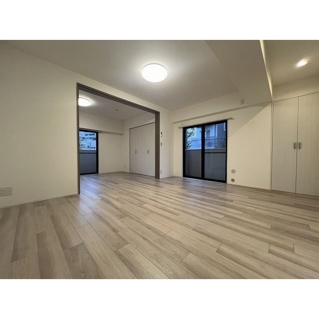 シャンボール白金の居間・リビング