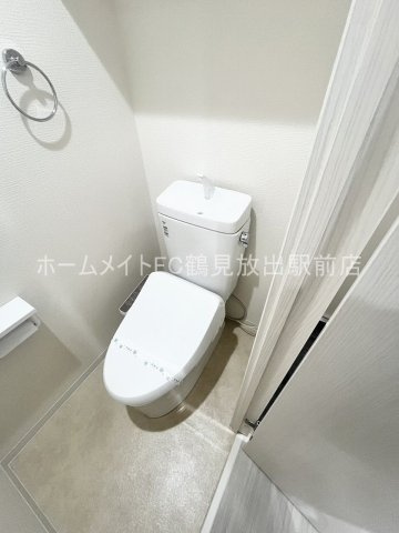 大阪市鶴見区諸口１丁目の賃貸マンションのトイレ