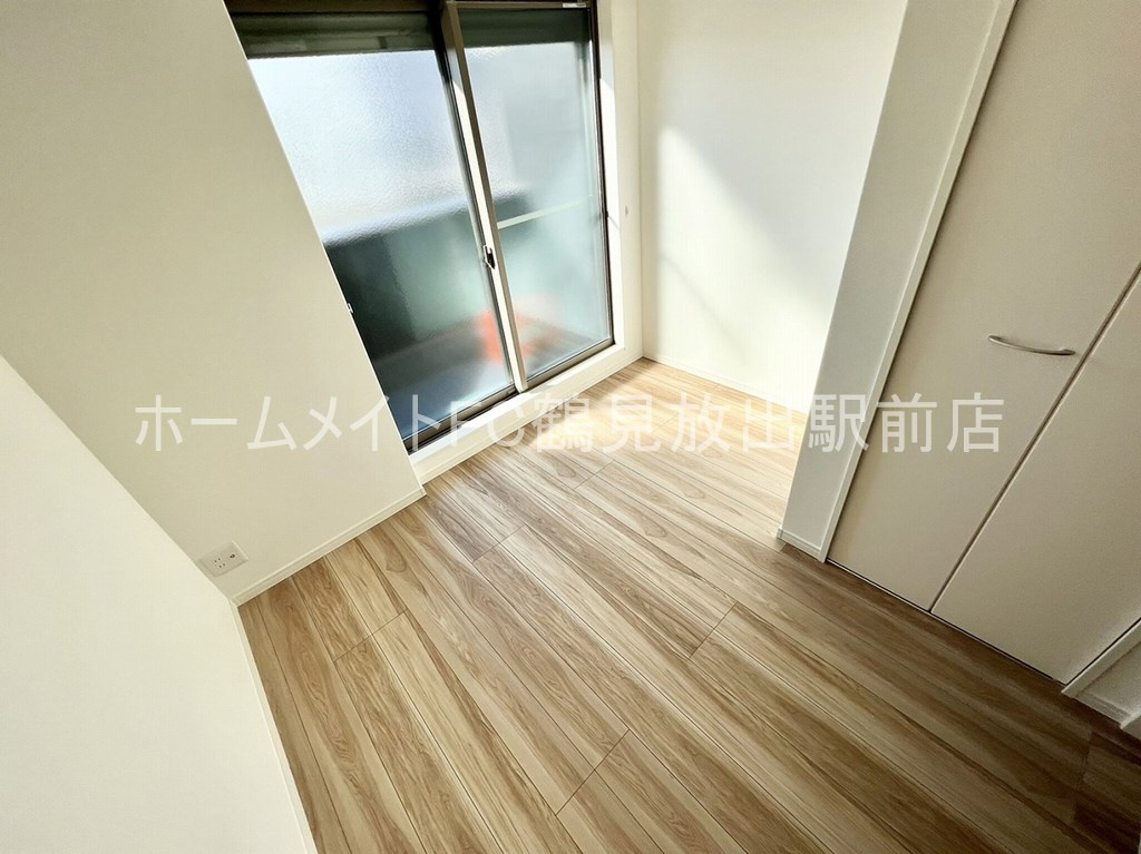 大阪市鶴見区今津南４丁目のアパートの洋室