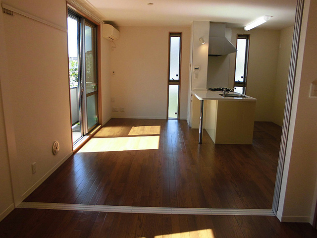 ボヌールBの居間・リビング