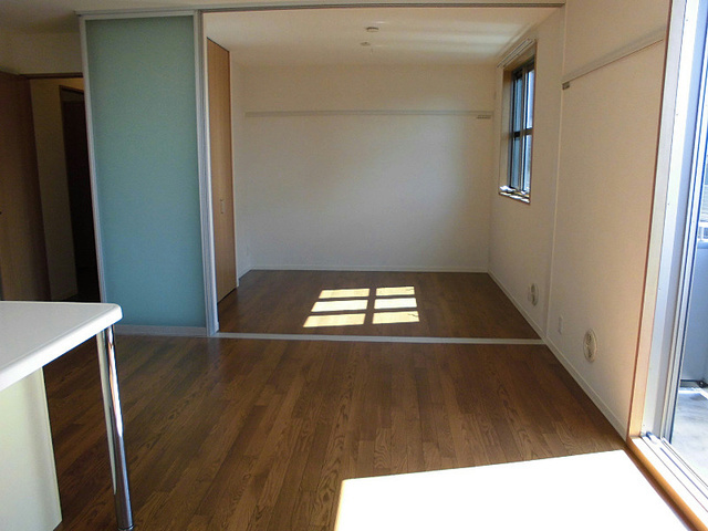 ボヌールBの居間・リビング