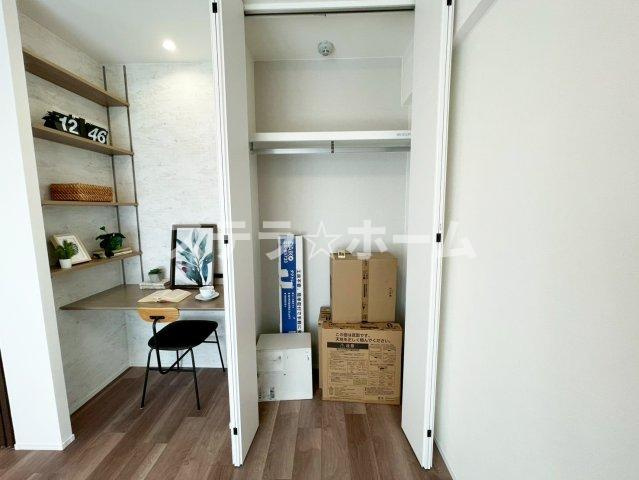 ソシエ北大阪壱期棟の収納|便利な収納スペースです