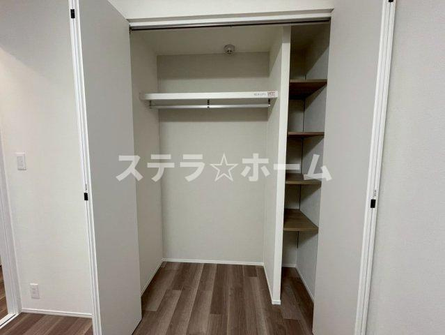 ソシエ北大阪壱期棟の収納|こまごまとしたものを収納できそうですね