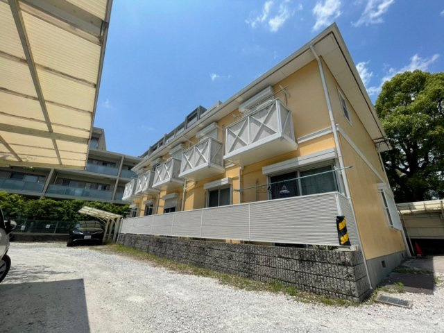 甲南ハイツの外観