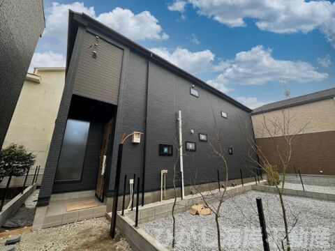 藤沢市鵠沼松が岡2丁目　新築戸建　全３棟の外観|3月2日撮影　外構工事中　現地外観