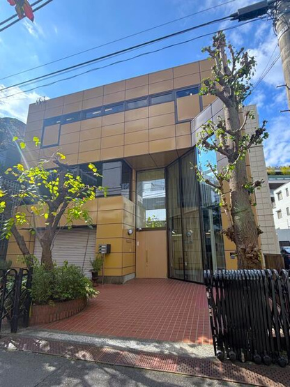 【エントランス】 | レインボービル |  