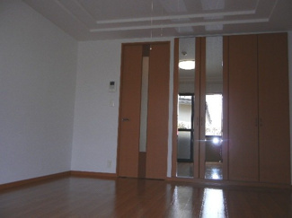 【内装】 | アムール中央 | 洋室