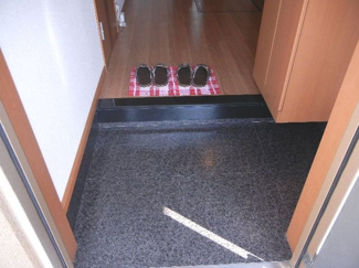 【玄関】 | アムール中央 | 玄関