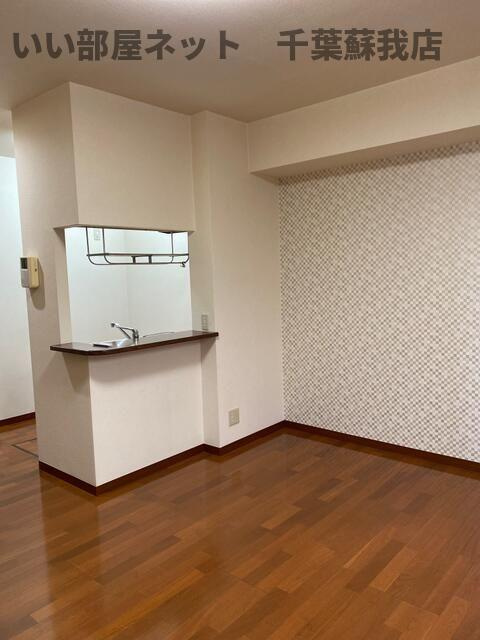 レポスアールの居間・リビング