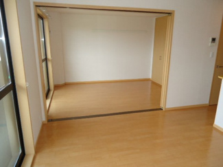 【内装】 | コンフォール．アイ・ディ・エー（Ⅰ・Ｄ・Ａ） | リビング・洋室