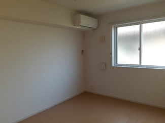 【内装】 | シャン・ド・フルールⅡ | 中はこのようになっています