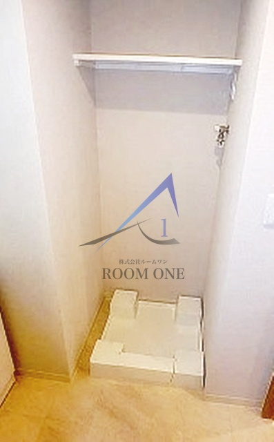 トモヤレジデンス蔵前の設備|洗濯機置き場です。