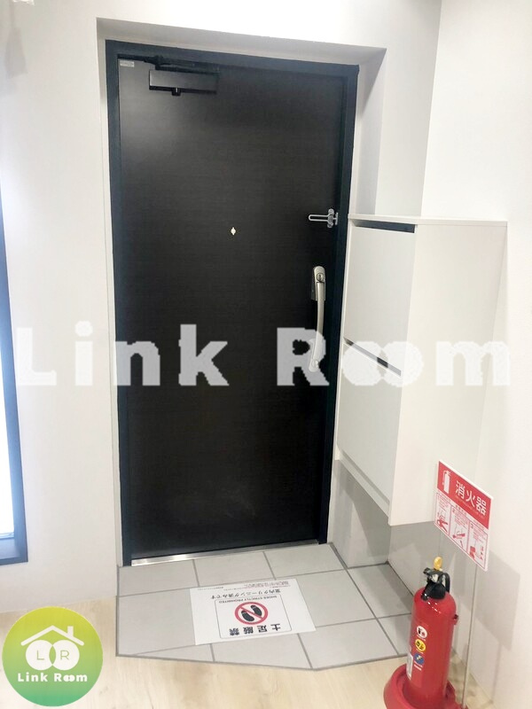 SUN VALLEY 日本橋永代通りの玄関