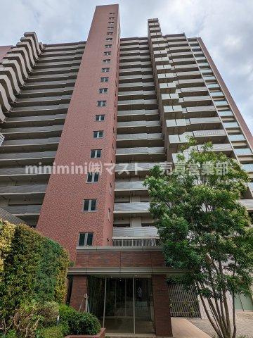 阿波座ライズタワーズマーク20の外観