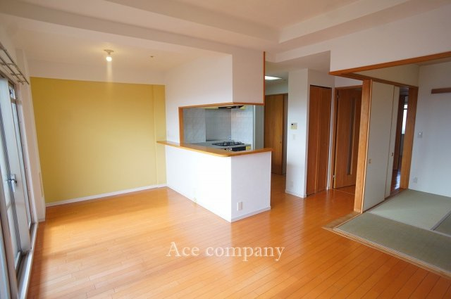 【居間・リビング】の画像